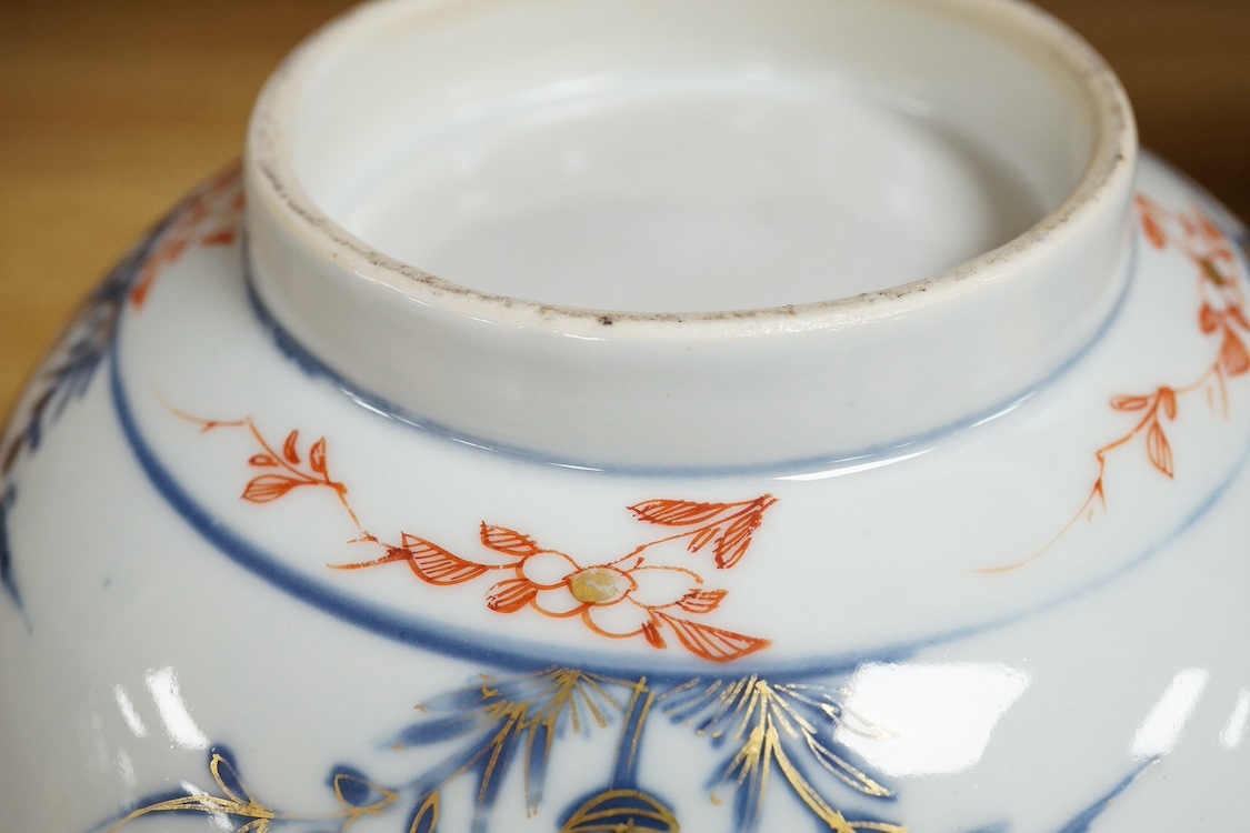 An 18th century Chinese porcelain blue and white bowl with iron red border, 21cm in diameter. Condition - good